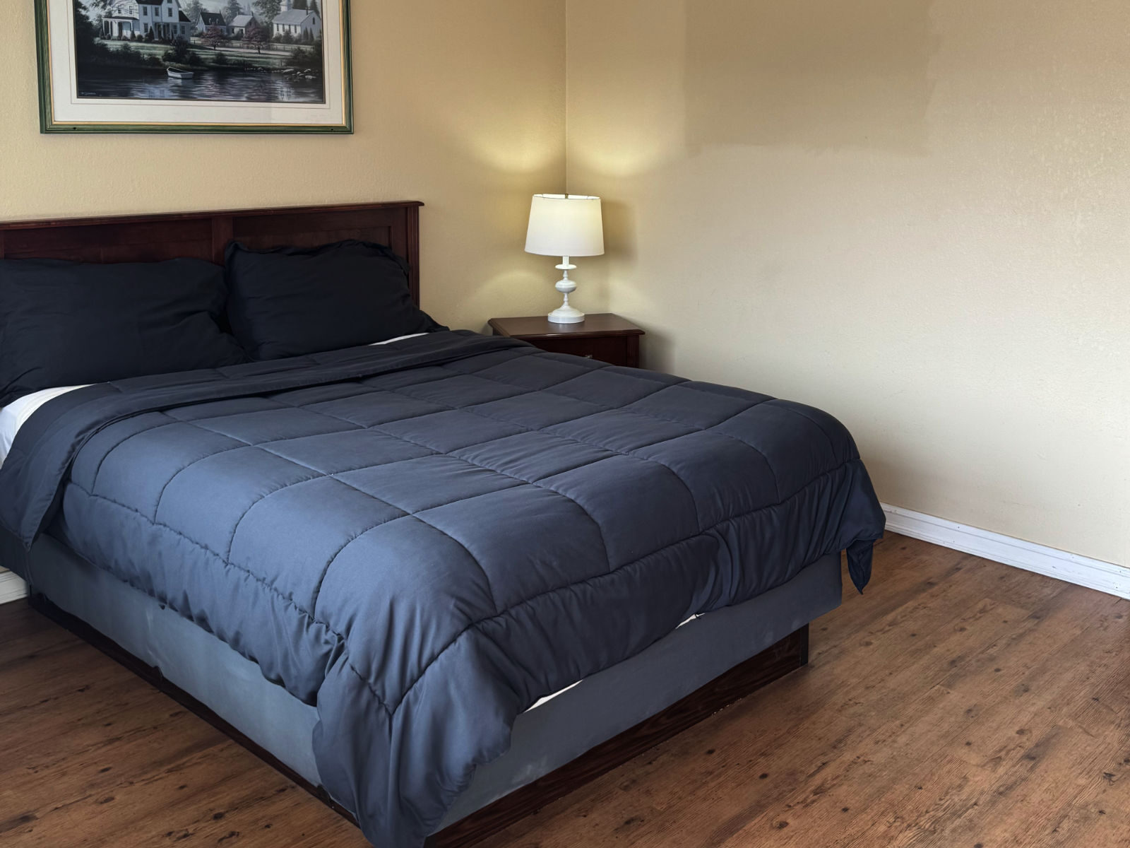 2 Queen Beds Room with Kitchen