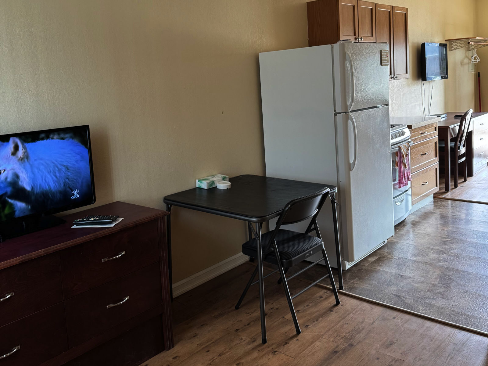 2 Queen Beds Room with Kitchen